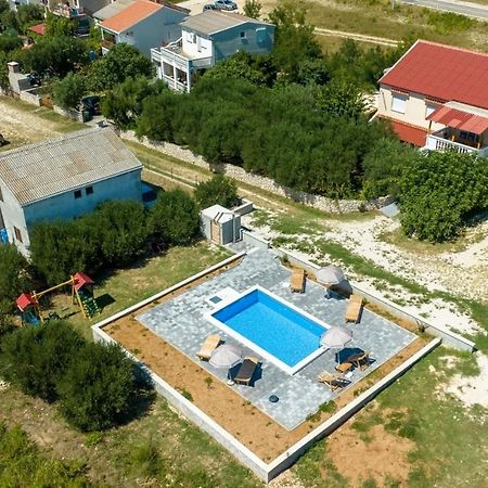 Family Friendly Apartments With A Swimming Pool Rtina - Stosici, Zadar - 21450 מראה חיצוני תמונה